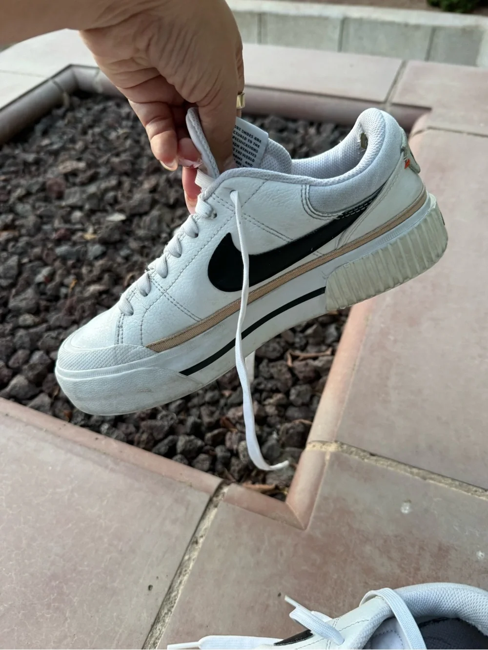 Nike Court Legacy Lift white black platform Low-Top Sneakers